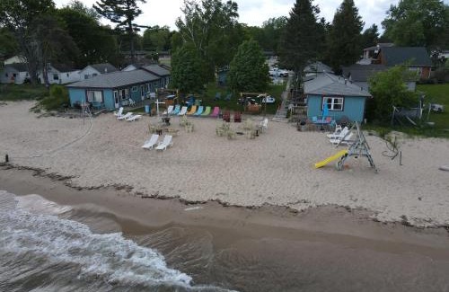 Tawas City House | Paradise Beach resort