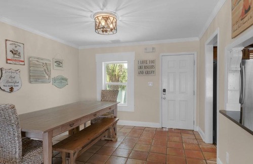 Seagrove Beach House | Paradise Cottage Too