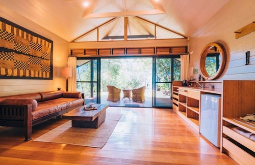 Woodwark Villa | Paradise Cove Villa Whitsundays