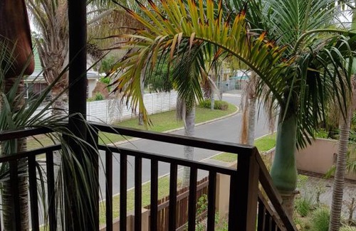 Beacon Bay Apartment | Paradise Flycatcher Accomodation