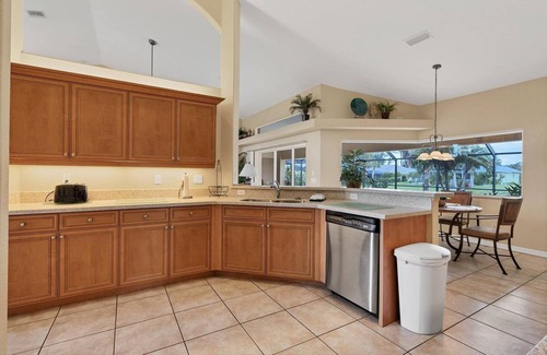 White Marsh House | Paradise Found - 17 Medalist Circle