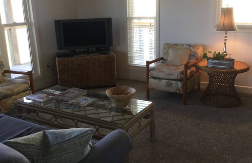 Caswell Beach Cottage | Paradise Found, Beautiful Marsh Views And Seconds From A Walk On The Beach