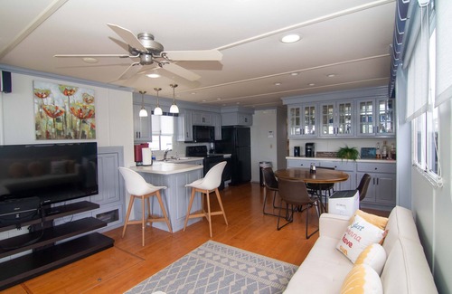 North End Boat Rental | Paradise Found: Luxury Roof Deck