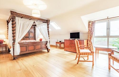 Cinderford House | Paradise