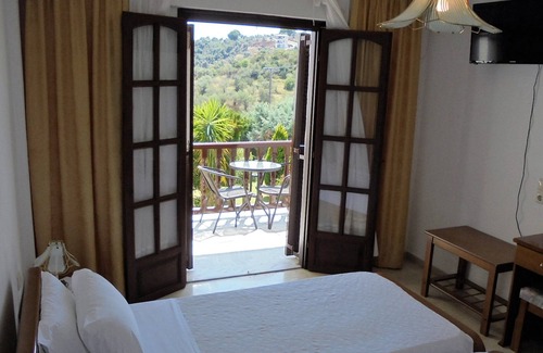 Katsarou Hotel | Paradise