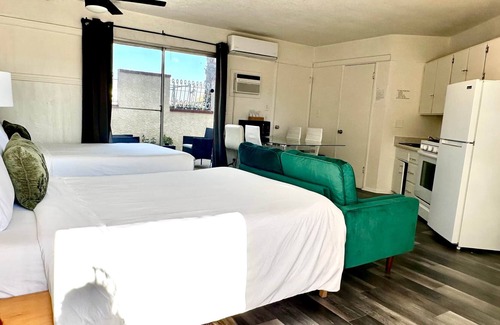 Desert Hot Springs Resort | Paradise Hot Springs Hotel / Mineral Water Spa #5