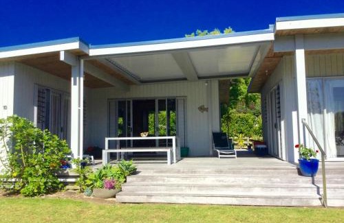 Cooks Beach House | Paradise in Flaxmill Bay - Flaxmill Bay Home