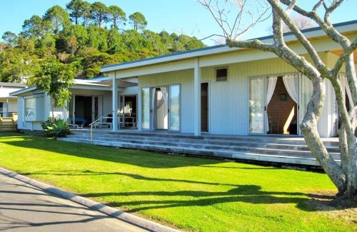 Cooks Beach House | Paradise in Flaxmill Bay - Flaxmill Bay Home