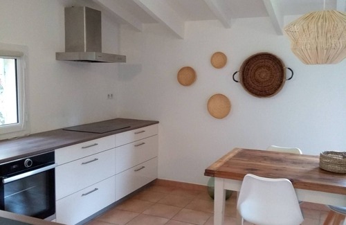 Salon-de-Provence Apartment | Paradise in the heart of Provence
