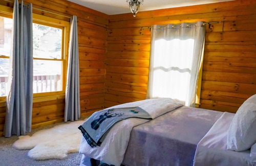 Pine Mountain Club Villa | Paradise in the Pines - 3000sq ft Mountain Getaway