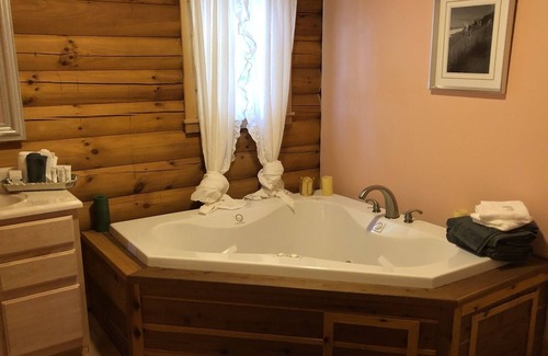 Pine Mountain Club Villa | Paradise in the Pines - 3000sq ft Mountain Getaway