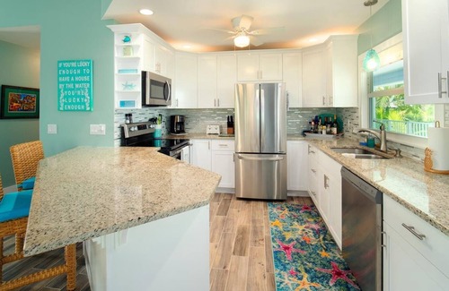 Breezeswept Beach Estates House | Paradise in the Keys - 2/2 Open Water with a pool. House is open to a 6 month