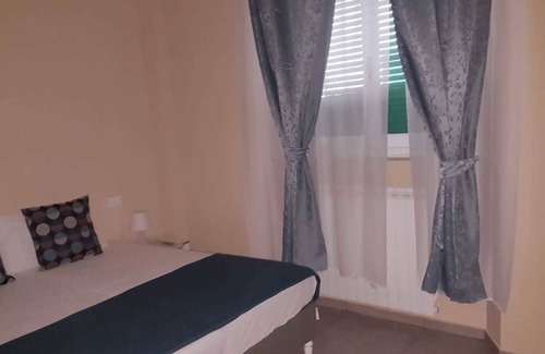 Livorno House | Paradise Inn