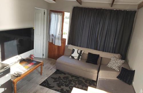 Sedgefield Apartment | Paradise Lake flats