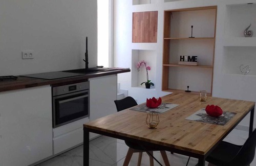 Montjustin Apartment | Paradise Love In Provence - Loft Étoilé - Spa Privatif