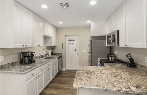 Tropic Condo | Paradise Palms Eco-Friendly 102 w/private patio