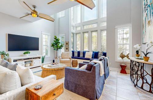 Greenway Park House | Paradise Palms