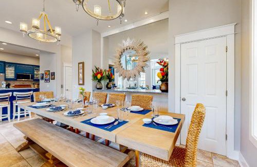 Greenway Park House | Paradise Palms