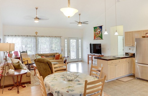 Keaau House | Paradise Park Vacation Rental ~ 4 Mi to Shoreline!