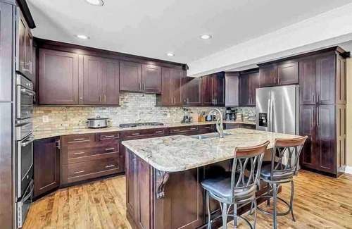 Mooresville House | Paradise Pavilion: Grill, Picnic & Play by Pool !