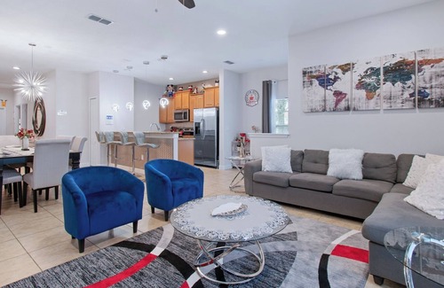 Bay Lake Villa | Paradise Pines - Five Bedroom Villa, Sleeps 10