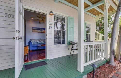 The Meadows House | Paradise Place by AvantStay Key West Old Town Condo w Shared Pool