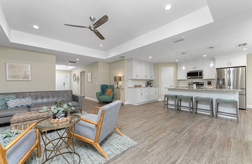 Rotonda Heights House | Paradise Pool Oasis Vacation Home in Rotonda