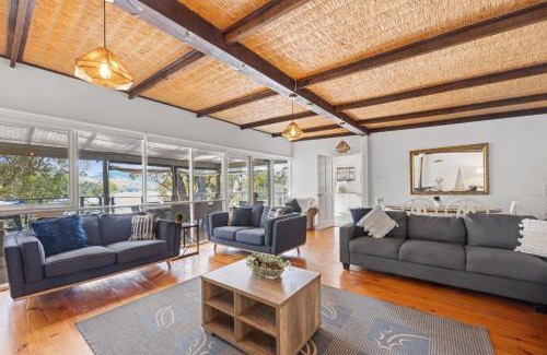 Jamieson House | Paradise Retreat Lakehouse - Jamieson - Sleeps 10