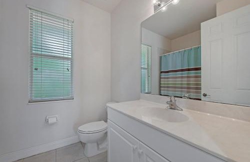 Central Naples House | Paradise Retreat Saltwater Luxury Pool with Hot Tub