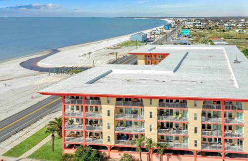 Mexico Beach Apartment | Paradise Shores 305 by Pristine Properties Vacation Rentals