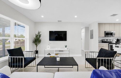 Riverland Village House | Paradise Stay In Fort Lauderdale