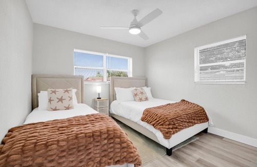 Riverland Village House | Paradise Stay In Fort Lauderdale