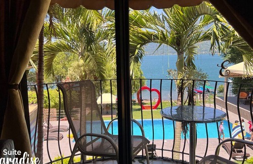 Coatepeque Villa | Paradise Suite, Villa Noelia, Beautiful house on Lake Coatepeque.