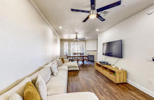 Paradise Valley Village House | Paradise Valley Vacation Home