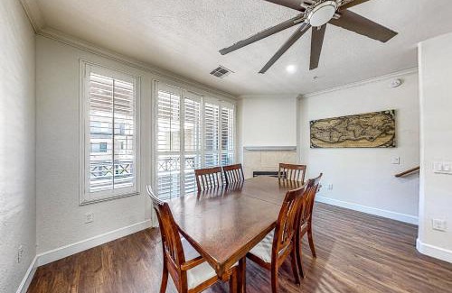 Paradise Valley Village House | Paradise Valley Vacation Home