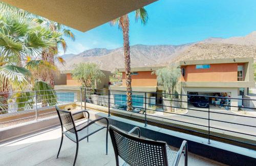 Canyon Corridor Apartment | Paradise Views Townhome