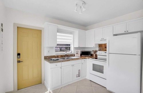 River Oaks Villa | Paradise villa near City/Beach/Airport