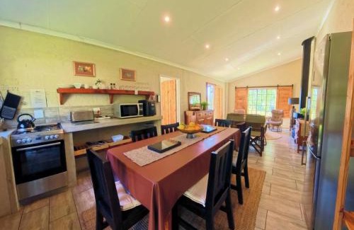Kareeberg House | Paradyskloof Guest Farm