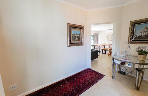 Stellenbosch Villa | Paradyskloof home