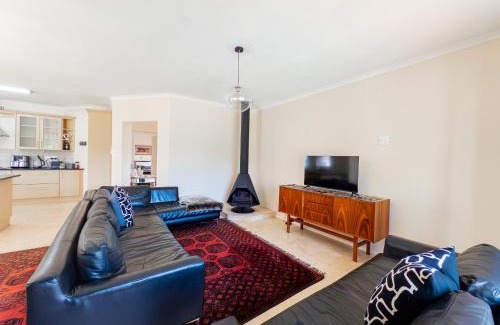 Stellenbosch Villa | Paradyskloof home
