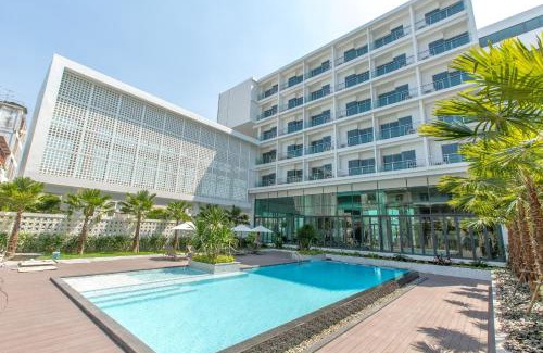 South Pattaya Hotel | Paragon Grand Resort