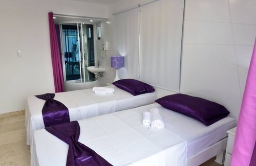 El Vedado Apartment | Paraiso Bajo el Cielo