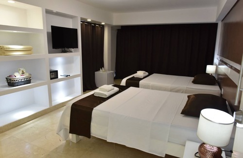El Vedado Apartment | Paraiso Bajo el Cielo