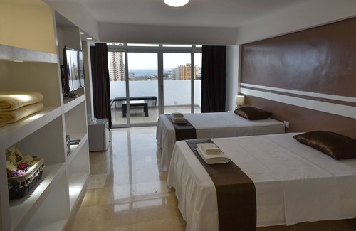El Vedado Apartment | Paraiso Bajo el Cielo