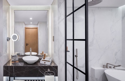 Downtown Dubai Hotel | Paramount Hotel Midtown