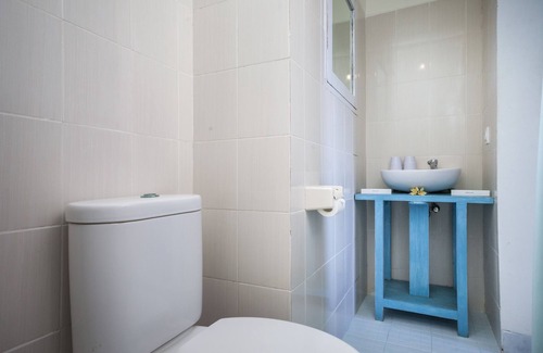 Tanjungbenoa Hotel | Paras Paros Marina Lodge
