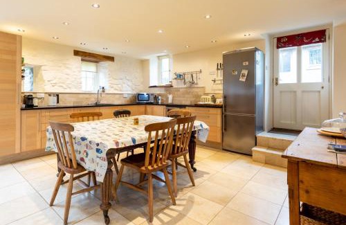 Newport House | Parc y Marriage - Newport
