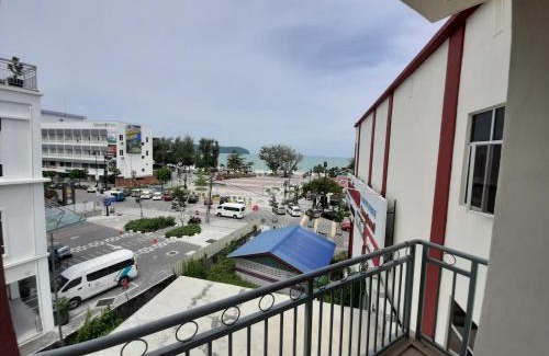Lubok Buaya Hotel | Paretto Seaview Hotel