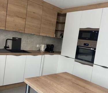 Charenton-le-Pont Apartment | Paris été 2024