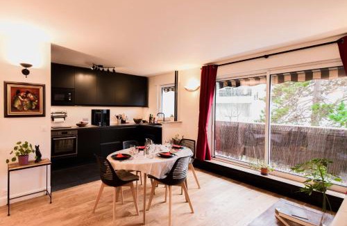 12th Arrondissement Apartment | Paris-Daumesnil - Grand 2 pieces 4 etoiles de charme sur jardin - 61m2, pour 4p - Large 4 star charming 1 BR apt for 4 with AC